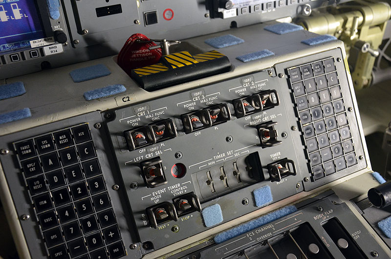 Illustration for article titled Here's your chance to take one last look inside space shuttle Atlantis